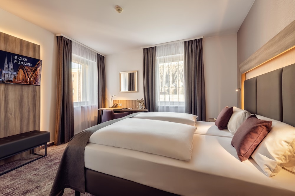 CityClass Hotel Europa am Dom 10