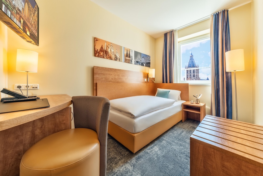 CityClass Hotel Europa am Dom 12