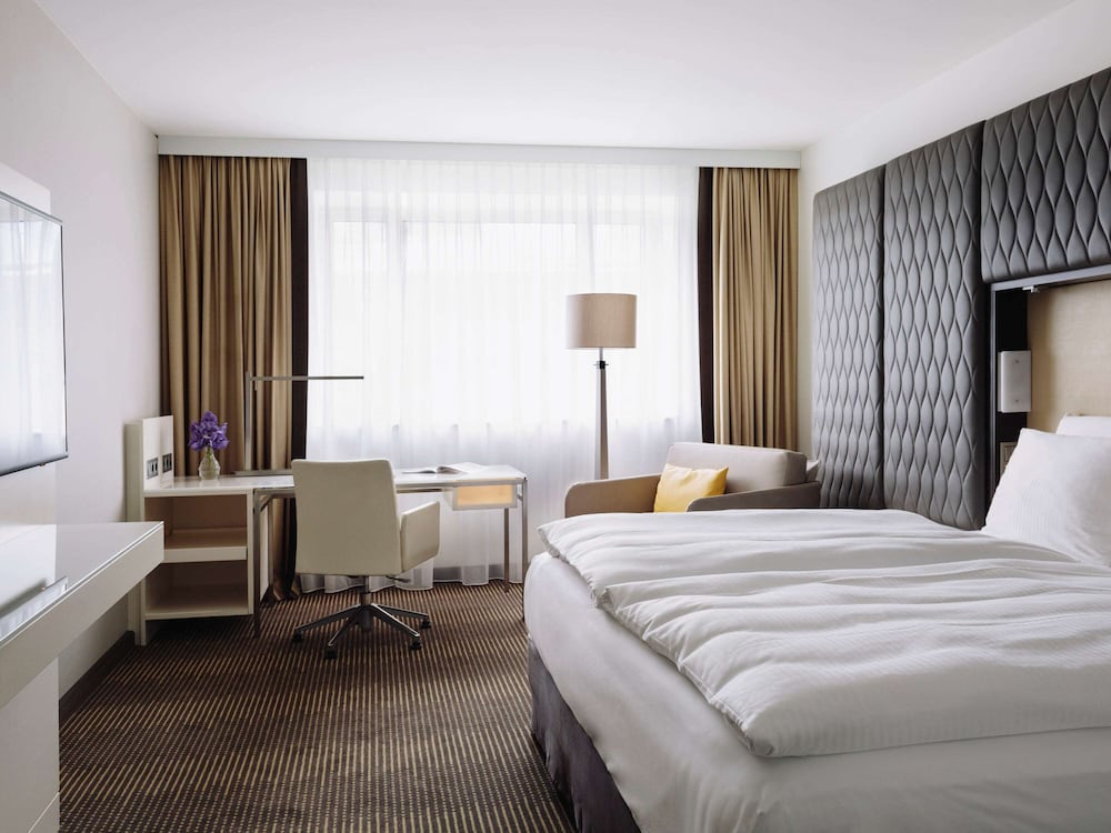 Pullman Berlin Schweizerhof 18