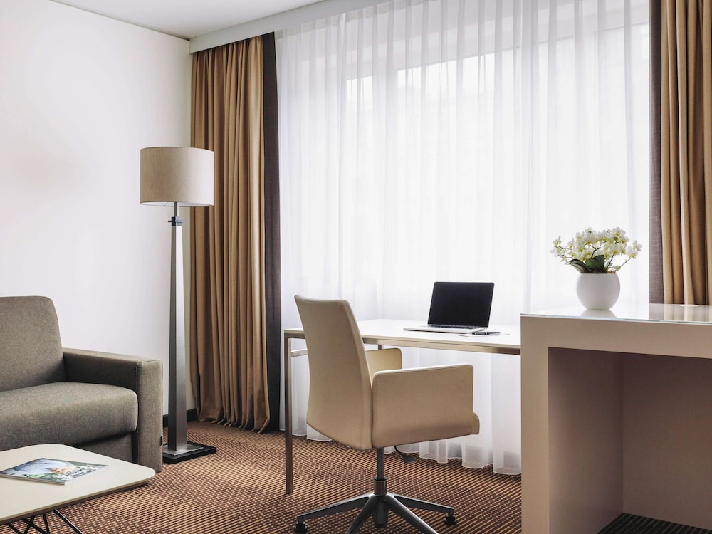 Pullman Berlin Schweizerhof 9