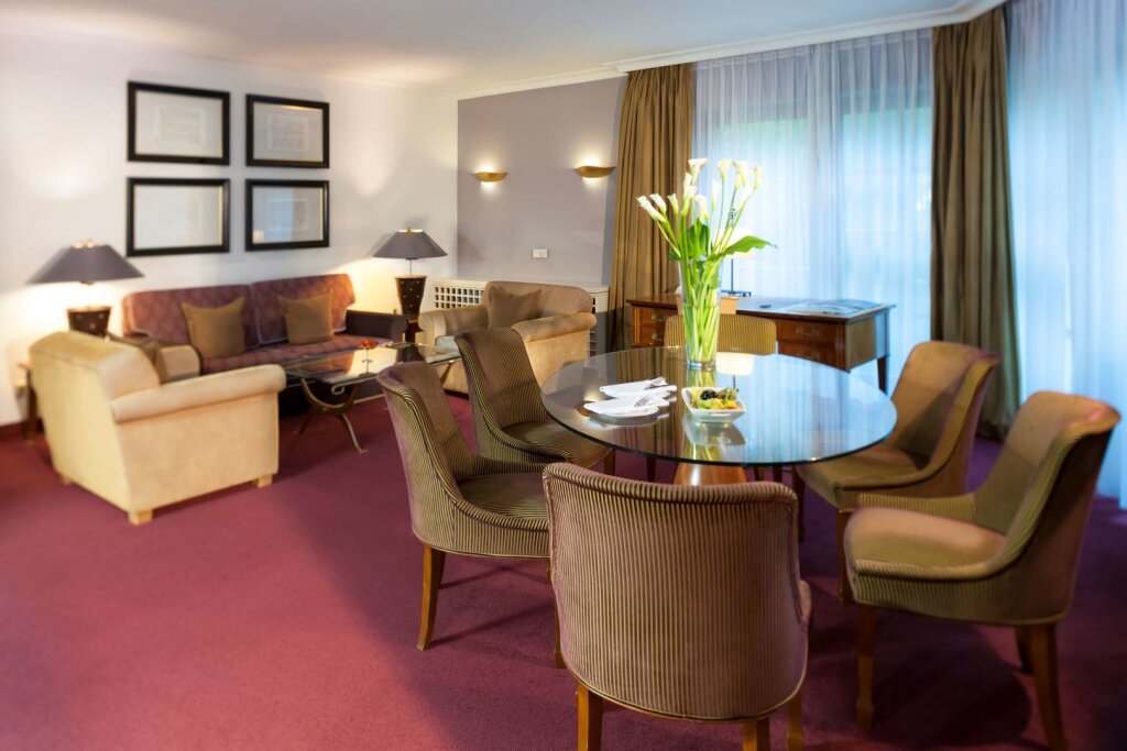Hotel Dorint Bonn Venusberg 11