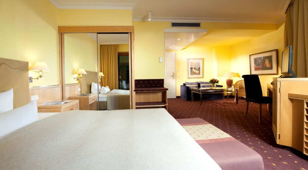 Hotel Dorint Bonn Venusberg 9