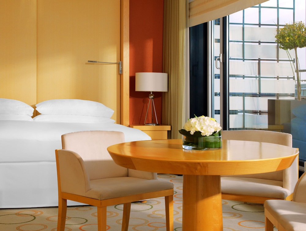 Sheraton Berlin Grand Hotel Esplanade 10
