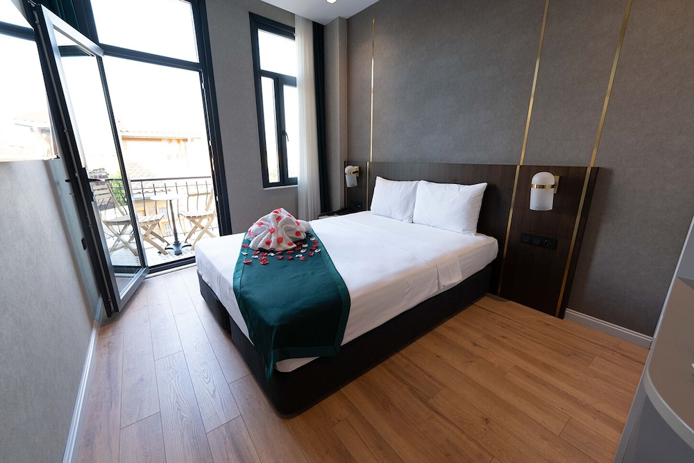 Costera Hotel 13