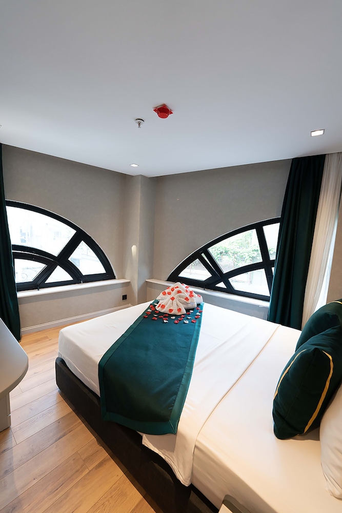 Costera Hotel 8