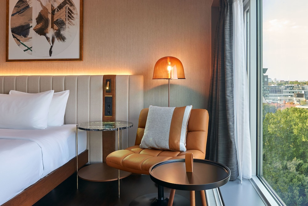 Hilton Frankfurt City Centre 4