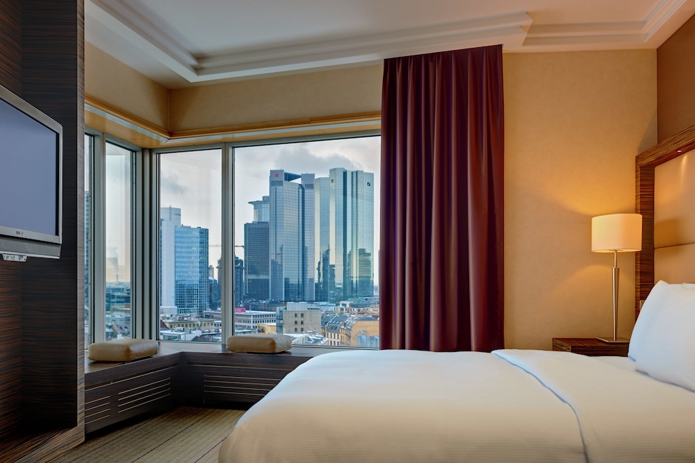 Hilton Frankfurt City Centre 2