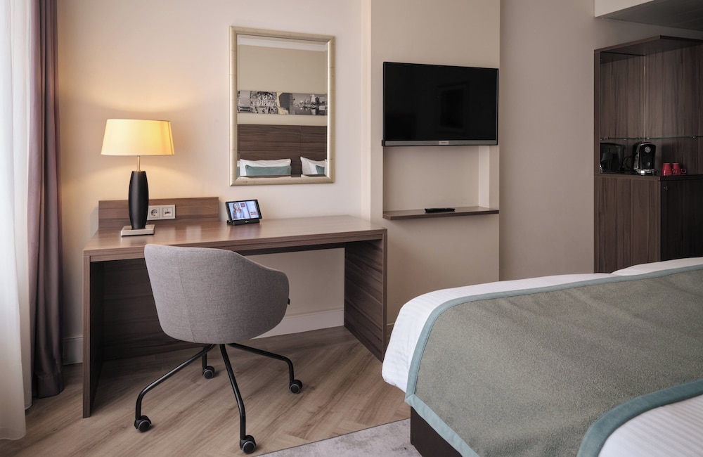 Leonardo Royal Hotel Düsseldorf Königsallee 10