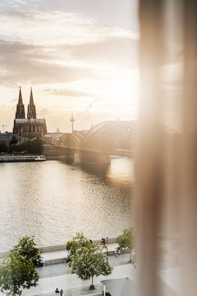 Hyatt Regency Cologne 24