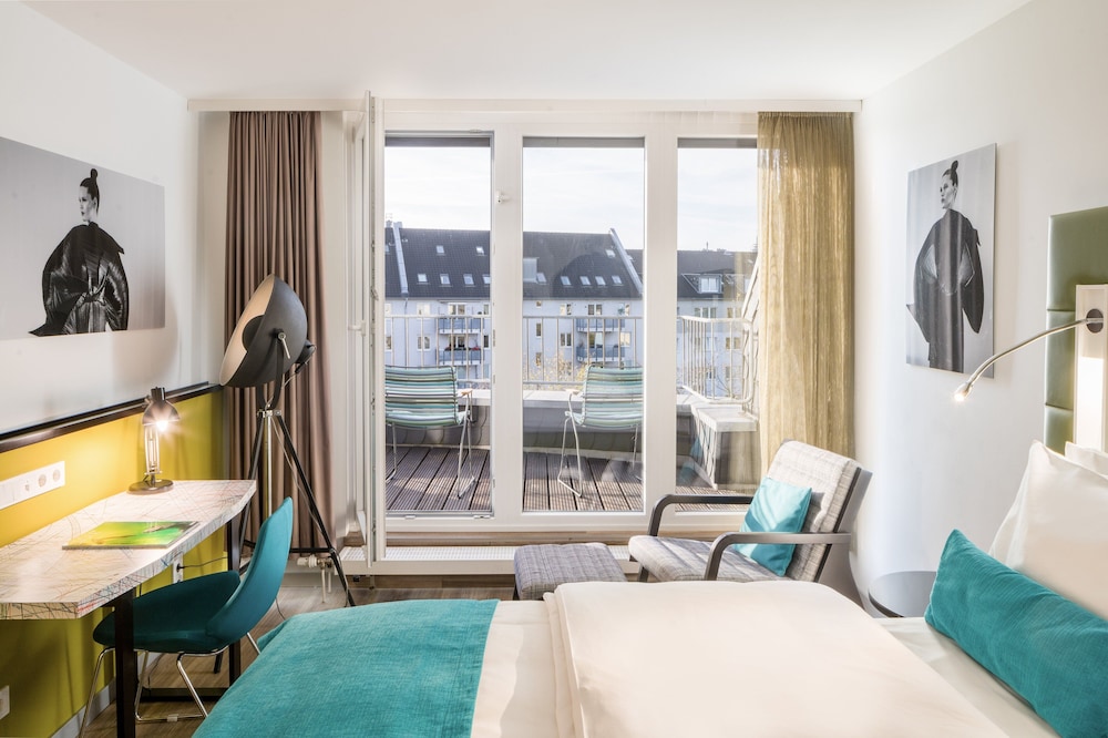 Indigo Düsseldorf - Victoriaplatz 22