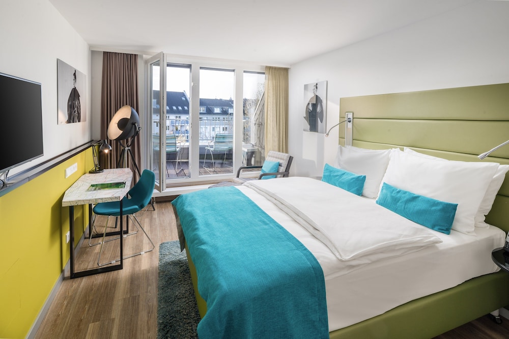 Indigo Düsseldorf - Victoriaplatz 17