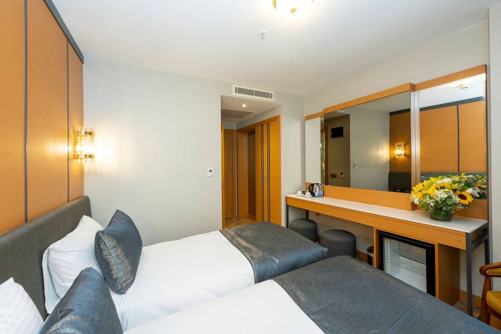 Freya Hotel 8