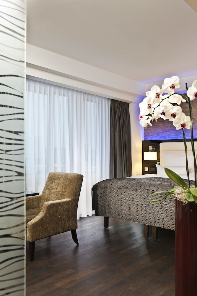 Hotel Palace Berlin 24