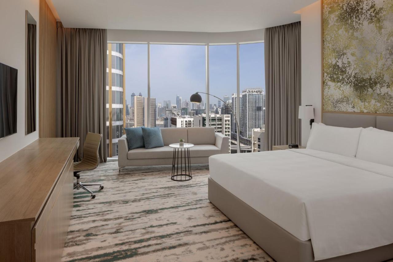 Holiday Inn Dubai Business Bay 5