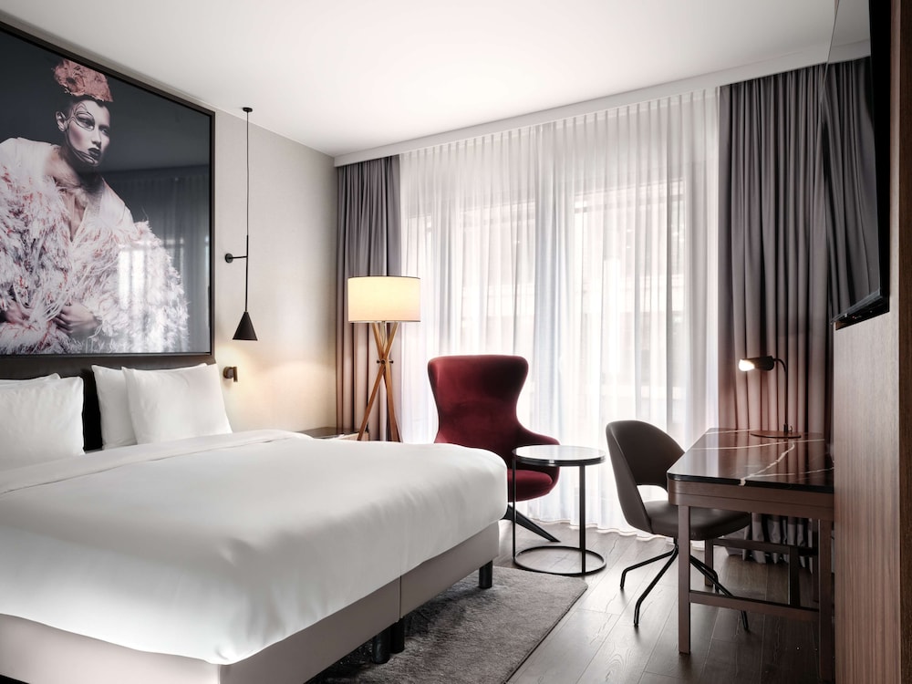 Radisson Collection Hotel, Berlin 16