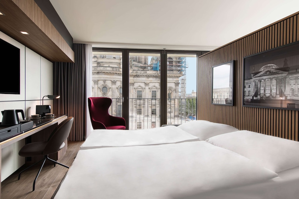 Radisson Collection Hotel, Berlin 7