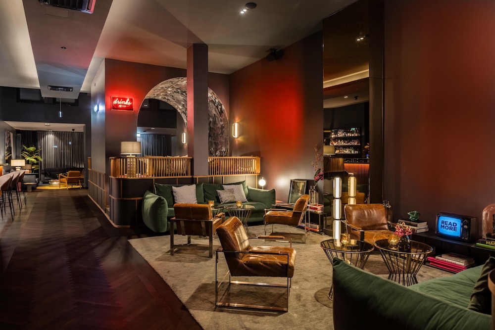 Hotel AMANO Düsseldorf 1