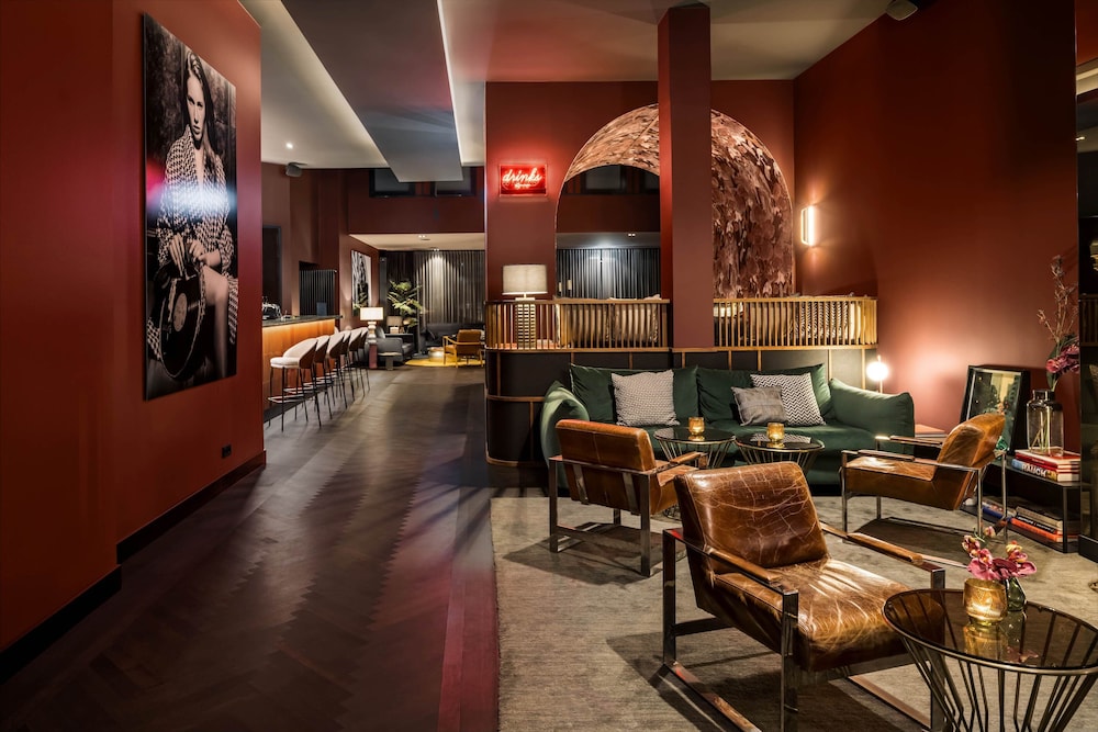 Hotel AMANO Düsseldorf 8