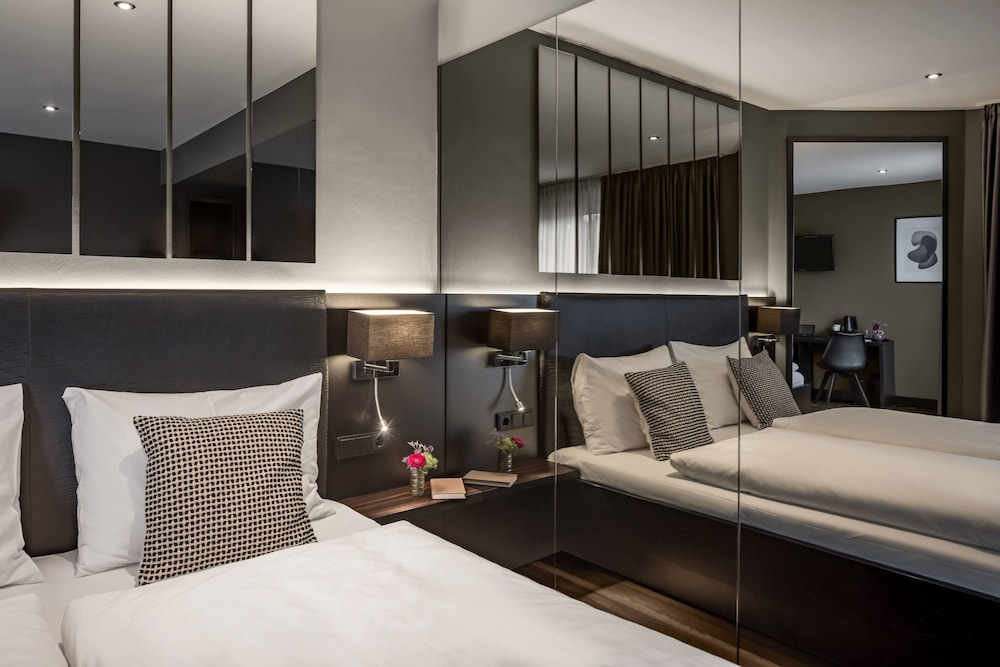 Hotel AMANO Düsseldorf 16