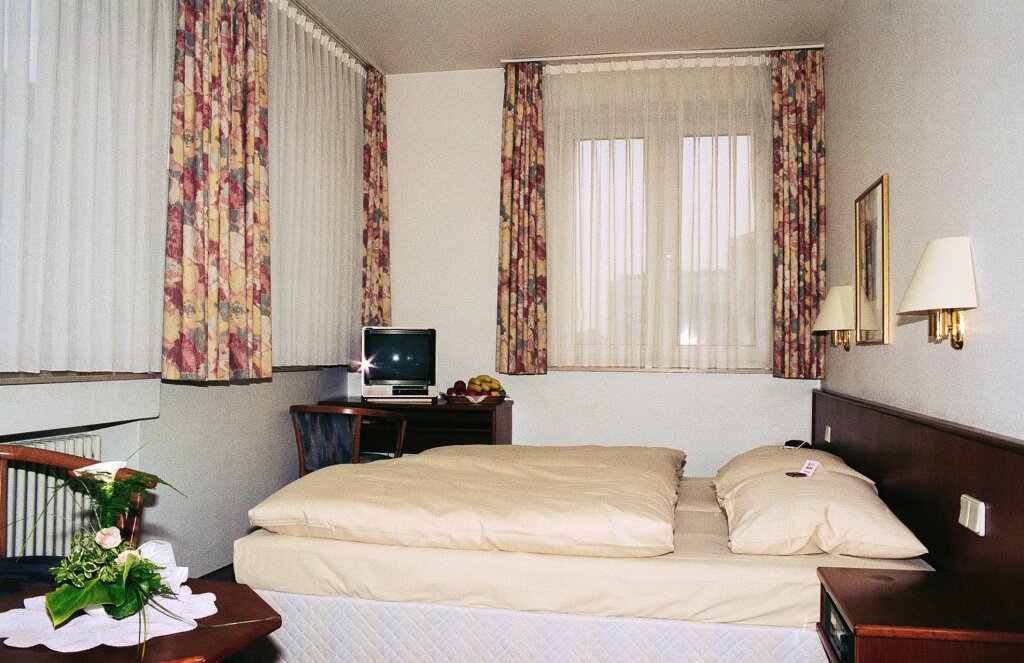 Residenz 6