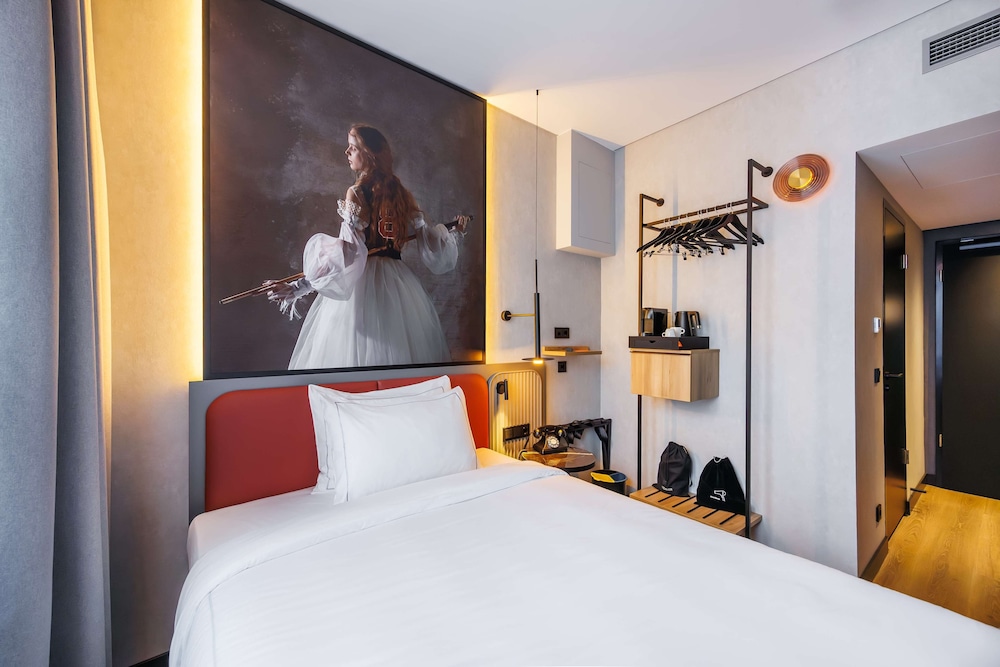 Radisson RED Berlin Kudamm 22