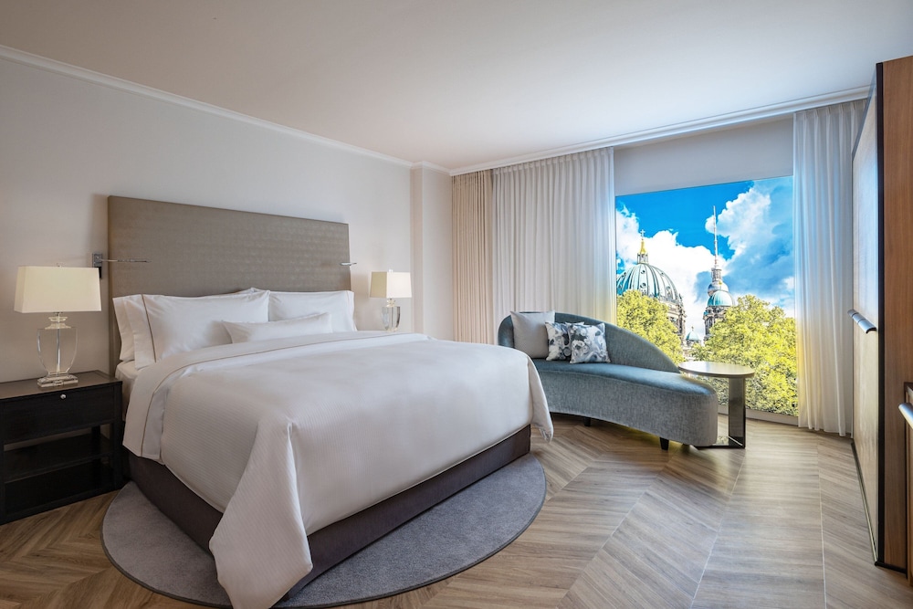 The Westin Grand Berlin 14
