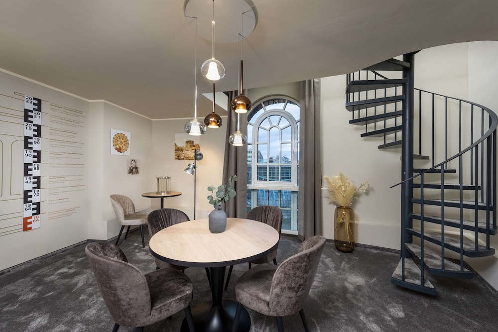 Wasserturm Hotel Cologne, Curio Collection by Hilton 19