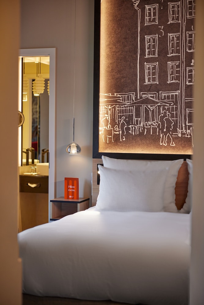 Wasserturm Hotel Cologne, Curio Collection by Hilton 23
