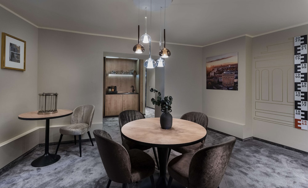 Wasserturm Hotel Cologne, Curio Collection by Hilton 15