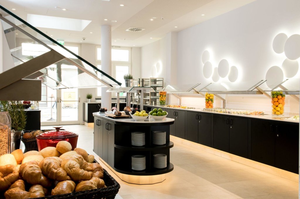 Motel One Frankfurt-Hauptbahnhof 22