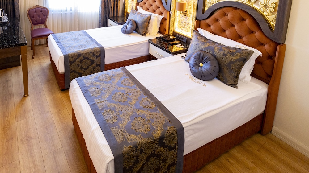 Can Adalya Palace Hotel 12