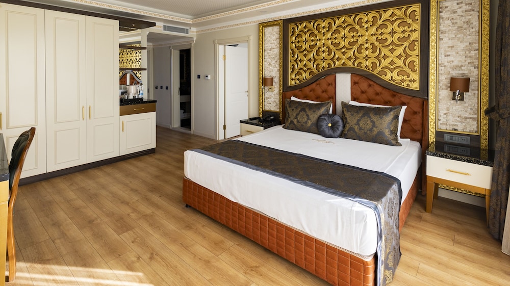 Can Adalya Palace Hotel 18