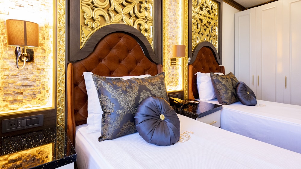 Can Adalya Palace Hotel 13
