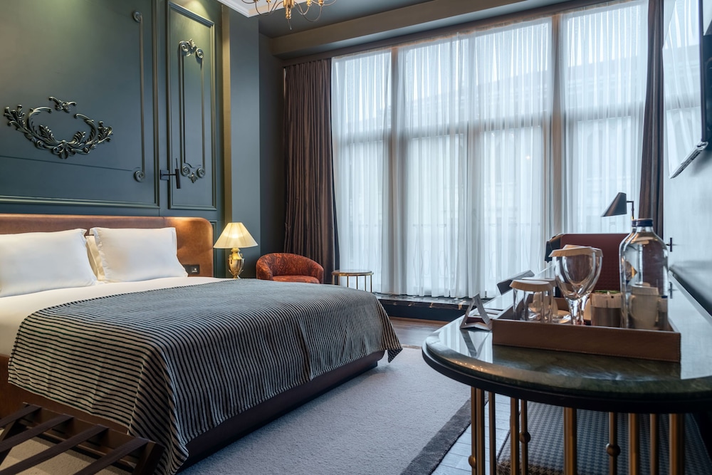 Orient Occident Hotel Istanbul, Autograph Collection 15