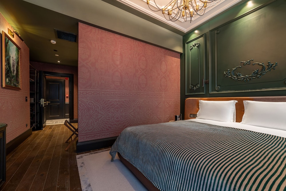 Orient Occident Hotel Istanbul, Autograph Collection 11