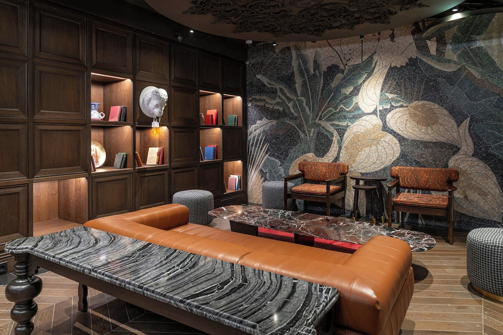 Orient Occident Hotel Istanbul, Autograph Collection 4