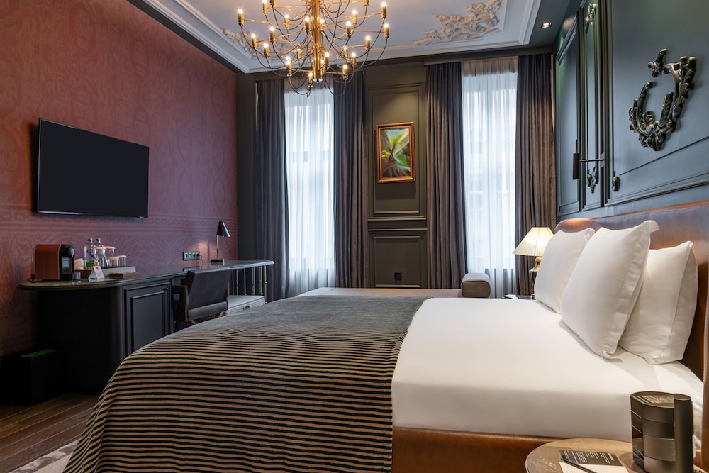 Orient Occident Hotel Istanbul, Autograph Collection 19