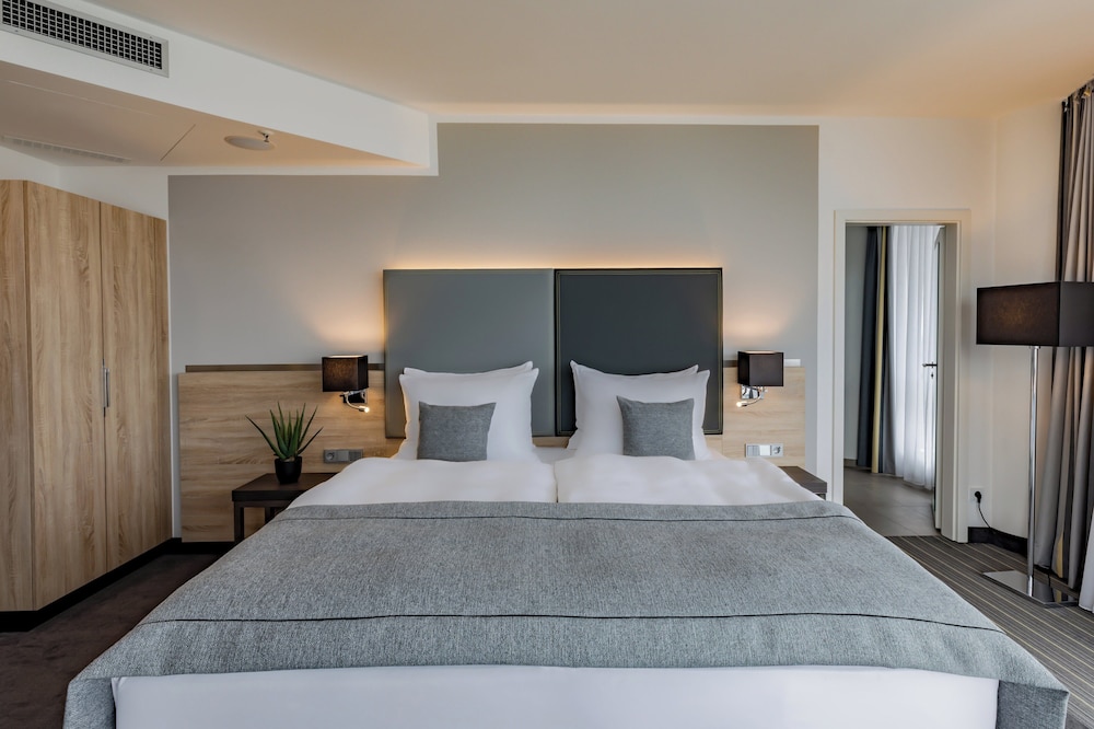 Garner Hotel Berlin - Spandau 11