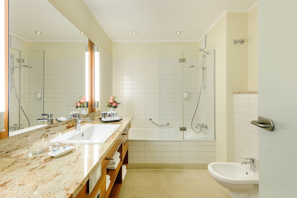 Mercure Hotel Duesseldorf City Center 20