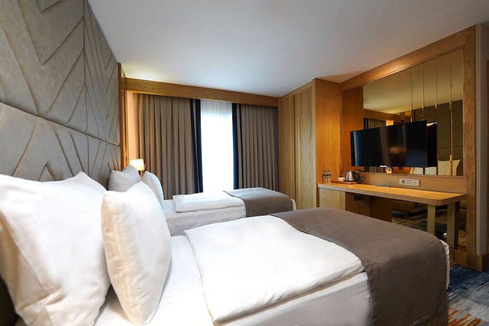 Days Inn by Wyndham Istanbul Bomonti 18
