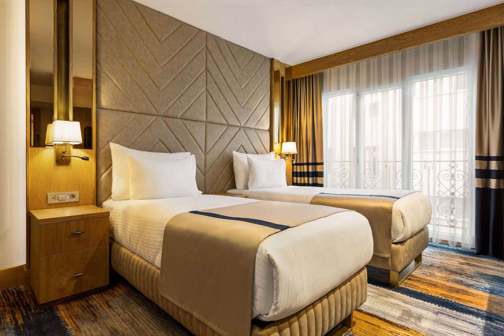 Days Inn by Wyndham Istanbul Bomonti 23