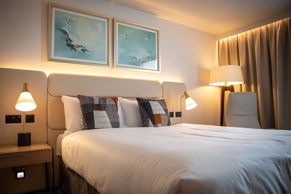 The Landing Hotel 6