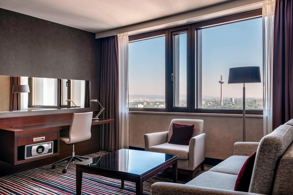Frankfurt Marriott Hotel 13