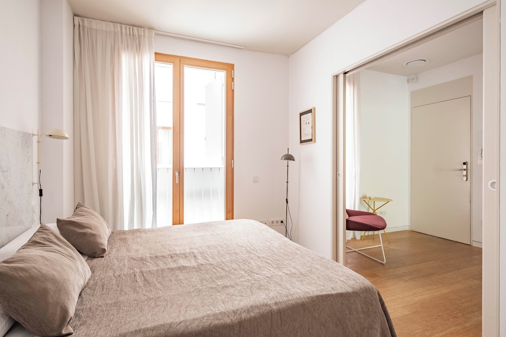 Aspasios City Oasis Apartments 18