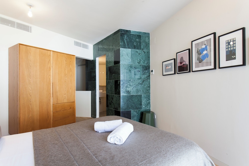 Aspasios City Oasis Apartments 14