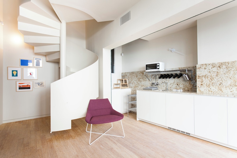 Aspasios City Oasis Apartments 22