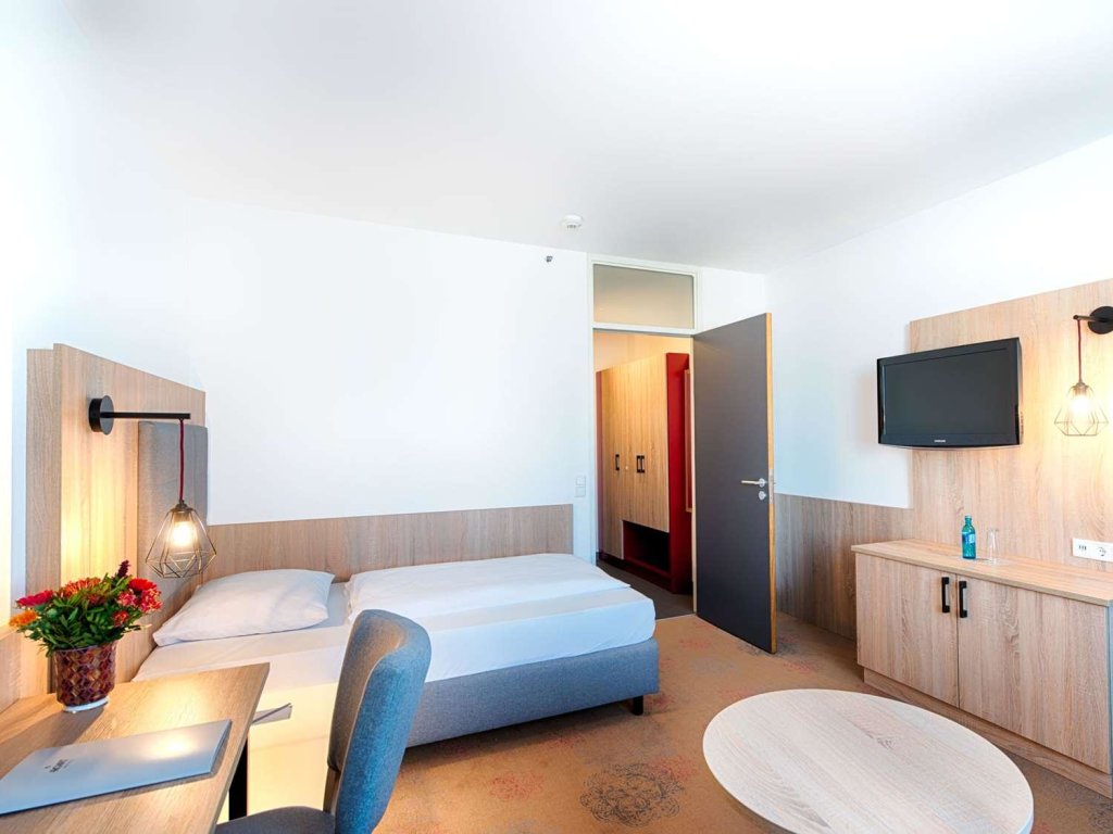 Plaza Hotel & Living Frankfurt 16