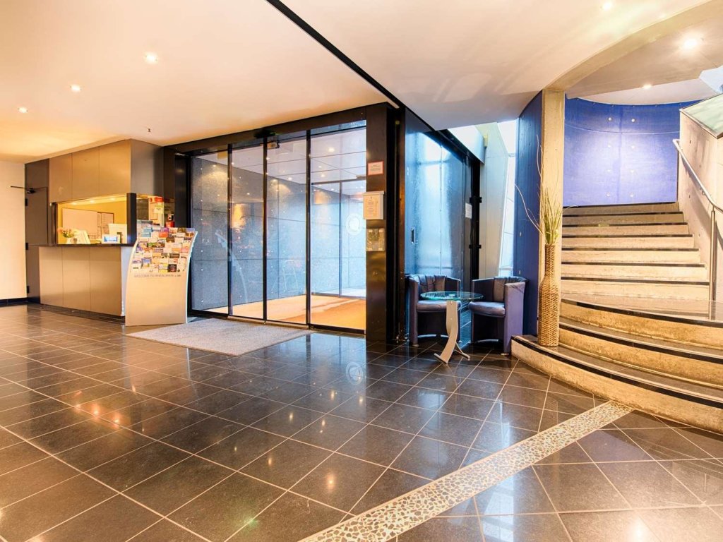 Plaza Hotel & Living Frankfurt 21