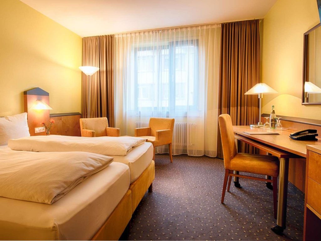 Plaza Hotel & Living Frankfurt 17
