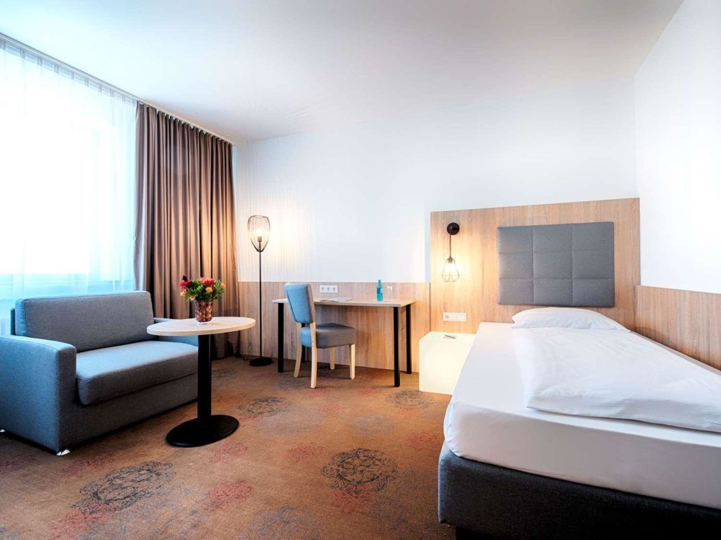 Plaza Hotel & Living Frankfurt 22